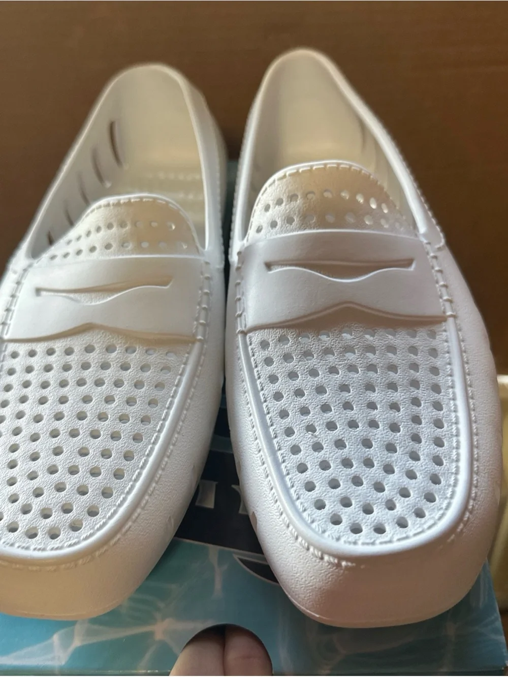 Floafers Country Club Driver WHITE/GRAY Comfort Fit Shoes Men's Size 10